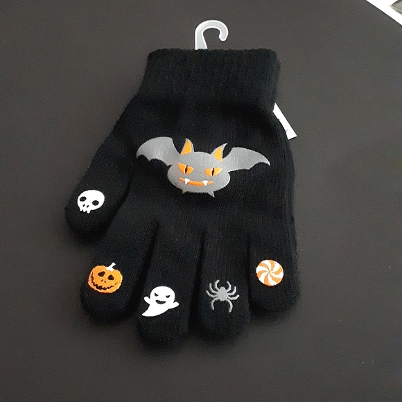 ⚡3/$20⚡ *NEW* HALLOWEEN GIRLS BLACK GLOVES Bat Spider Ghost Pumpkin Skull Spooky - Picture 2 of 3